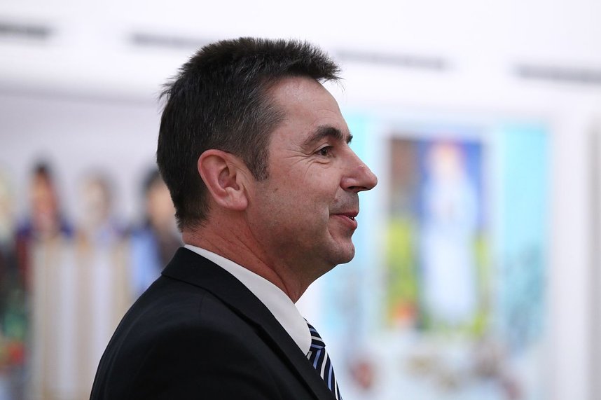 Vernissage: Sparkassendirektor Wolfgang Asche