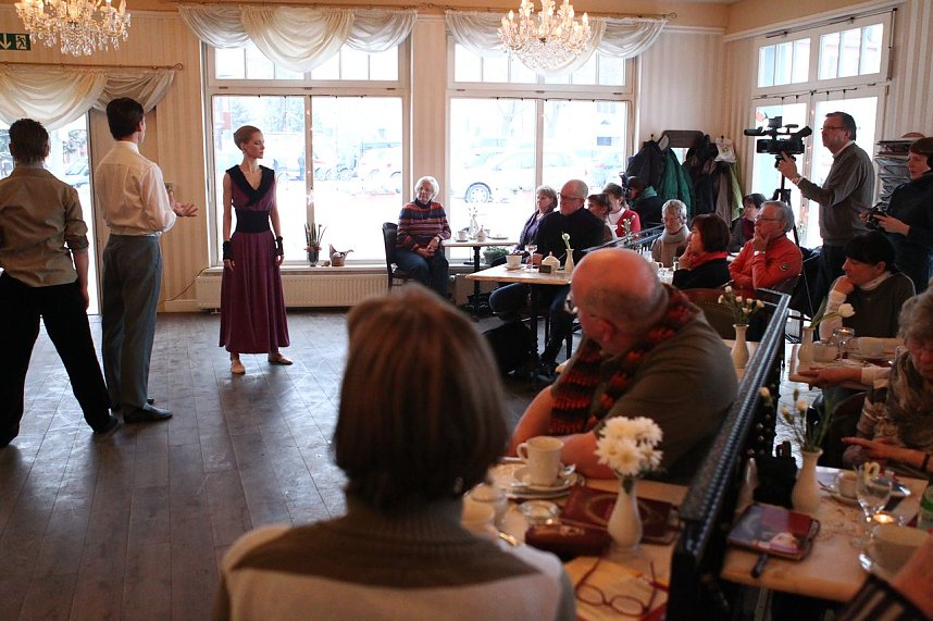 Ballett bei Kaffee und Kuchen