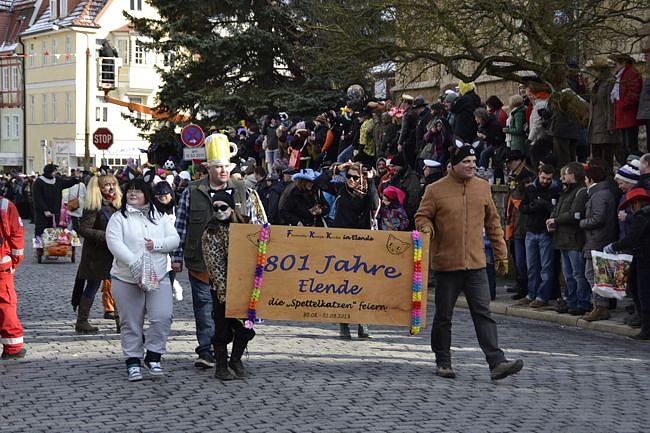 Gro&szlig;er Festumzug