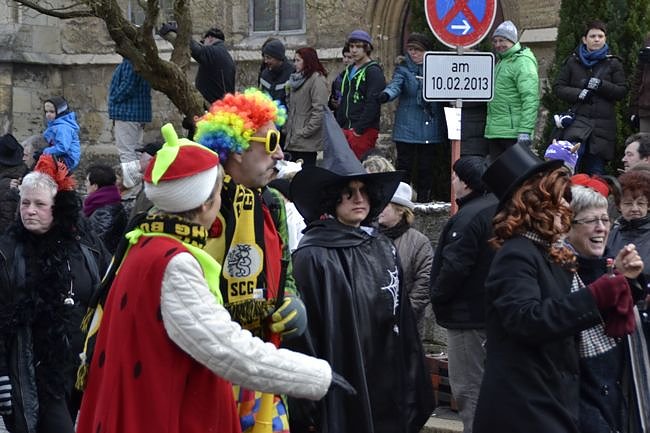 Gro&szlig;er Festumzug