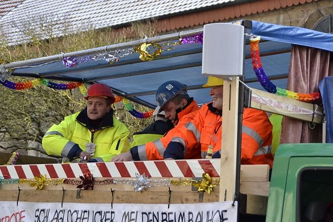 Gro&szlig;er Festumzug