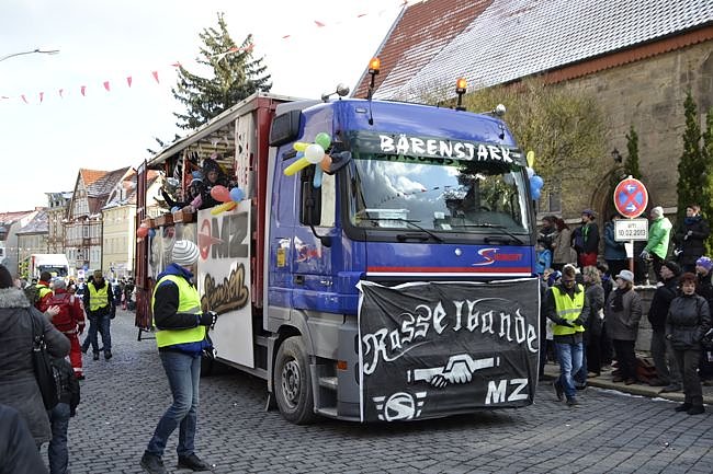 Gro&szlig;er Festumzug