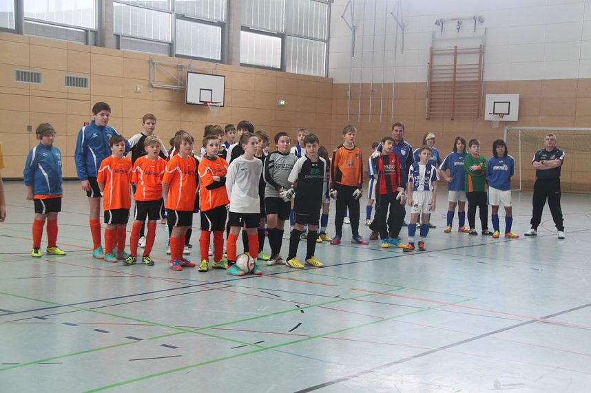 Turnier unterm Hallendach