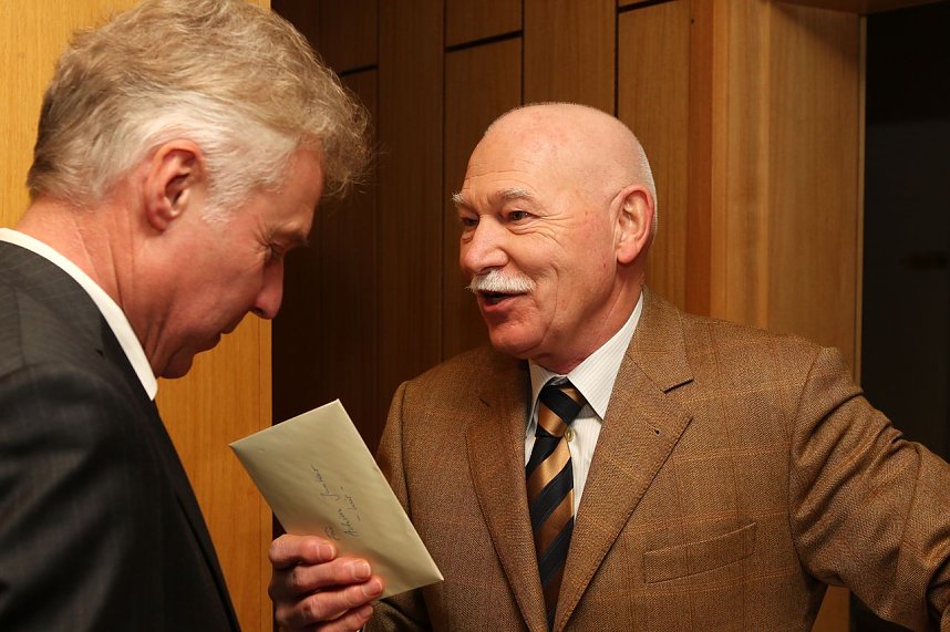 In den Ruhestand verabschiedet