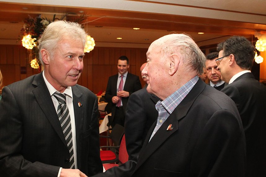 In den Ruhestand verabschiedet