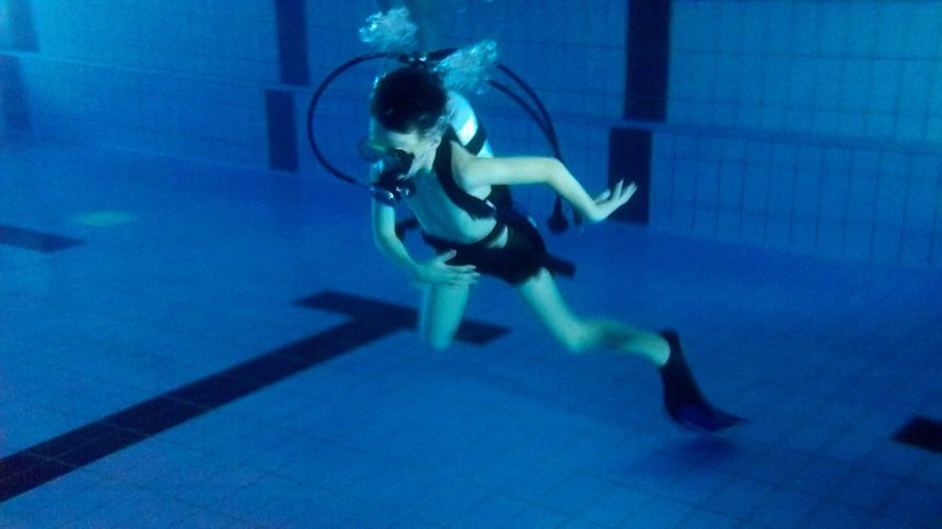 Mega Pool Party im Badehaus