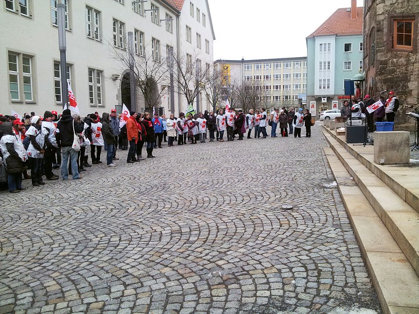Kundgebung vor dem Rathaus