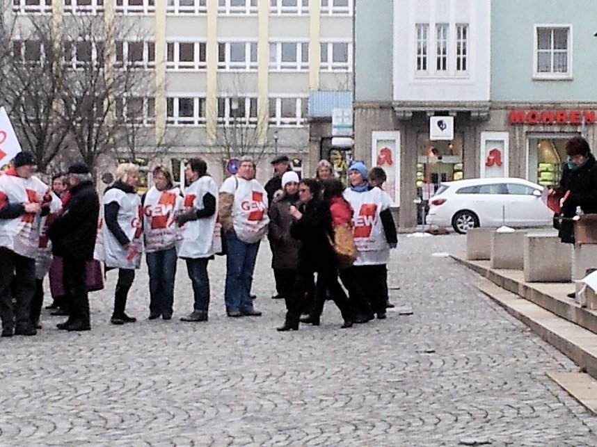 Kundgebung vor dem Rathaus