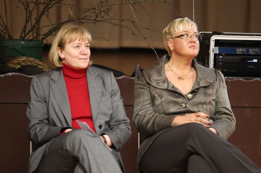 Cornelia Gie&szlig;ler (rechts), Beate Kunnen