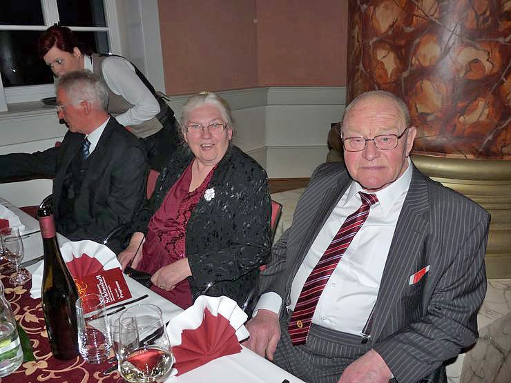 Schlossball er&ouml;ffnet