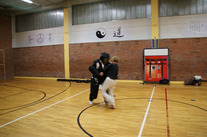 Gewalt gegen Frauen - nicht mit uns