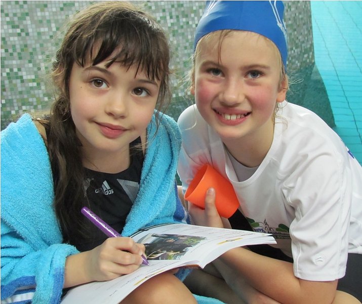 Schwimmen im Badehaus