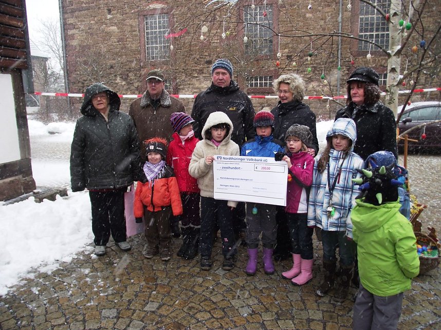 Osterbaum in Heringen geschm&uuml;ckt