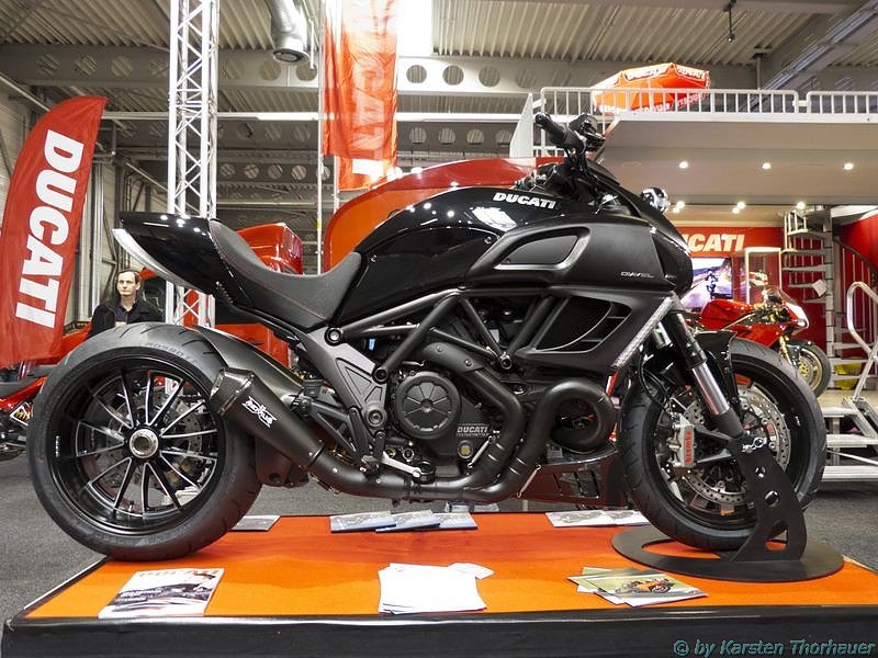 "Hei&szlig;e &Ouml;fen" und mehr