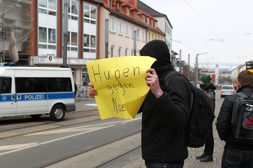 Abgeseilt und demonstriert