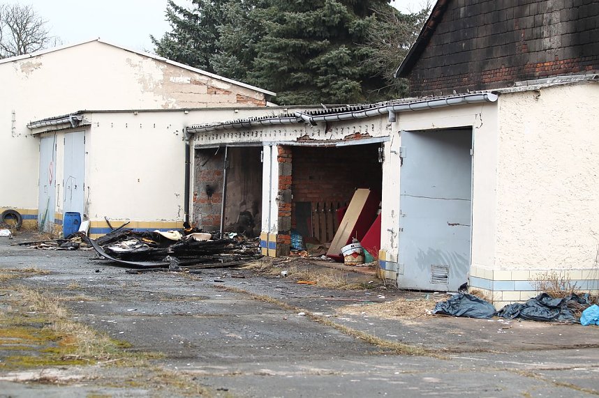 Am Morgen nach dem Brand