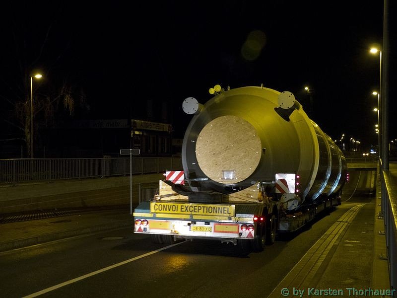 Riesen-Silos unterwegs