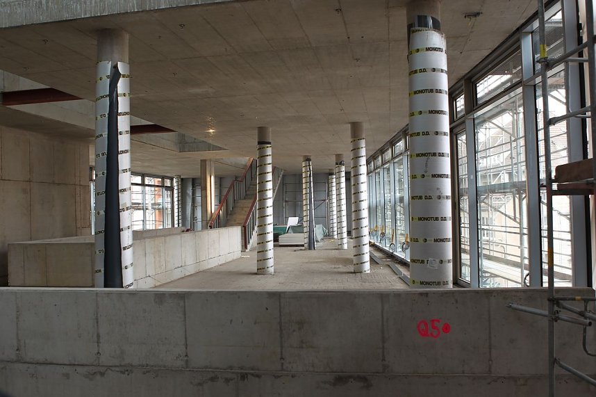 Rundgang: Bibliothek - 1. Etage