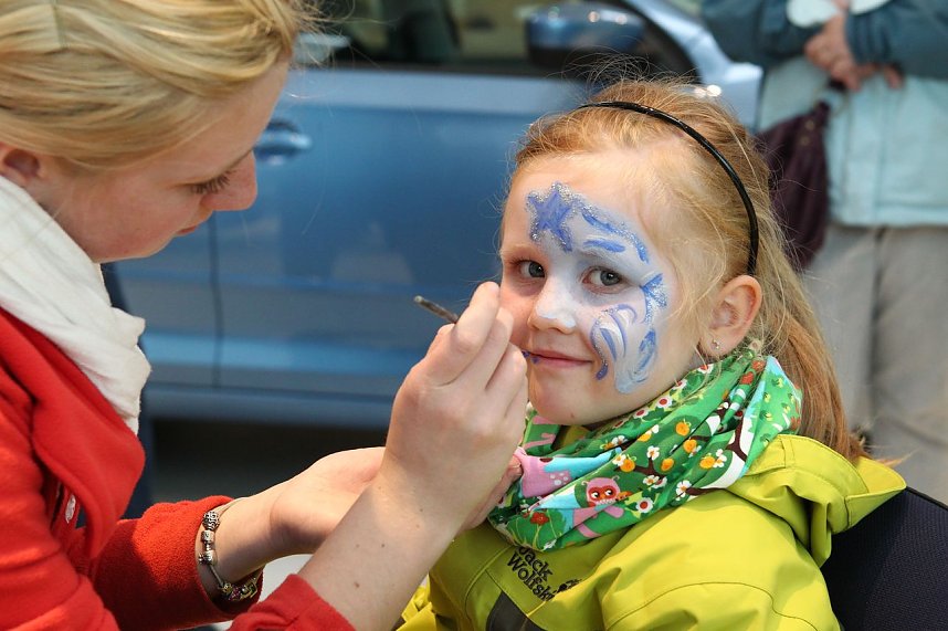 Fr&uuml;hlingsfest an der Halleschen Stra&szlig;e