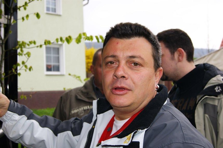 Maibaum in Obergebra gesetzt