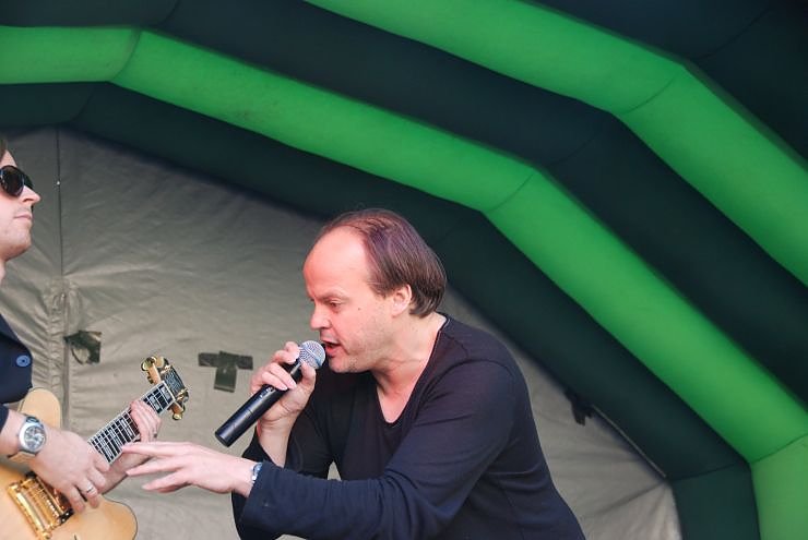 Hubert Kah auf dem  Rathausplatz