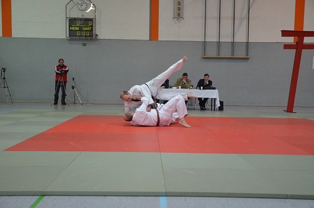 Schwarzer G&uuml;rtel f&uuml;r Thomas Linsel