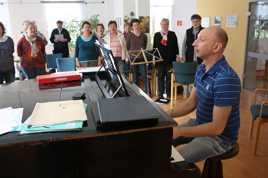 F&uuml;r das erste Konzert wird geprobt