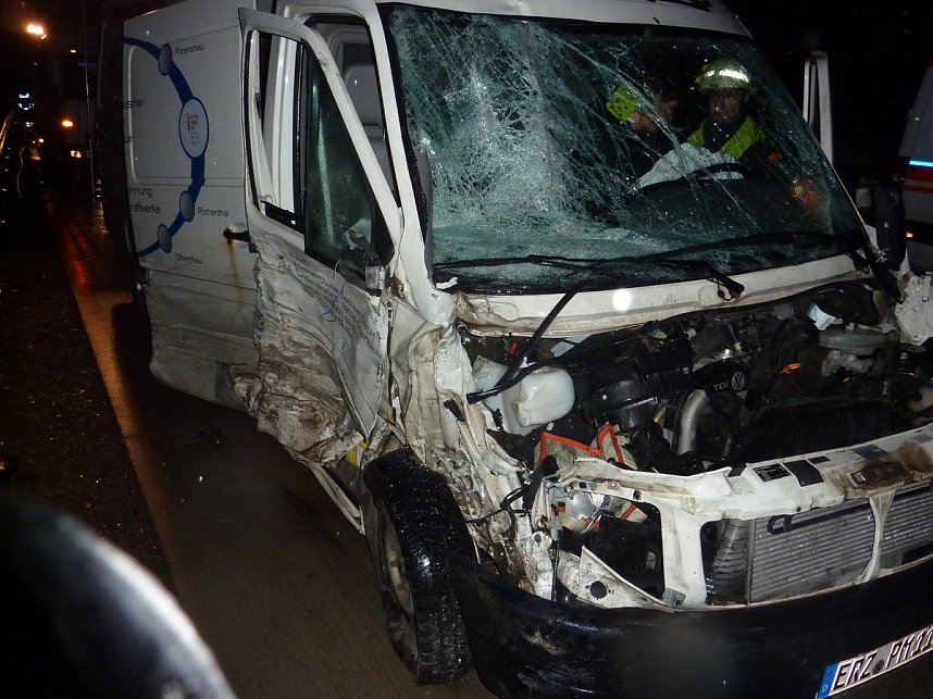 Unfall auf der Autobahn A 38