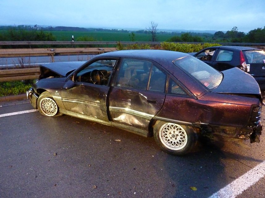 Unfall auf der Autobahn A 38