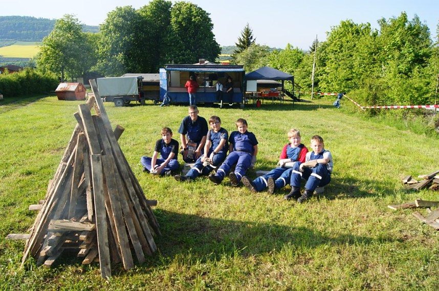 Pfingstfeuer in Obergebra