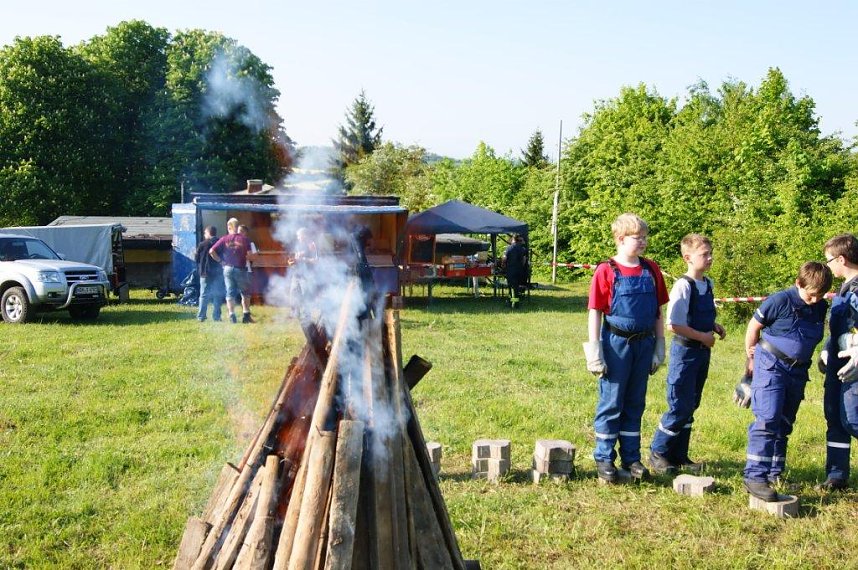 Pfingstfeuer in Obergebra