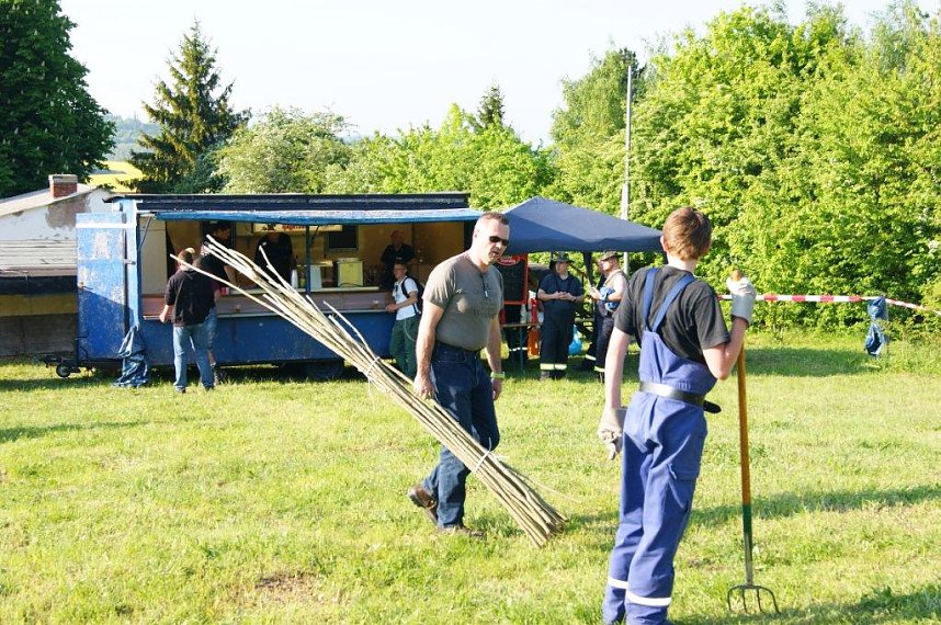 Pfingstfeuer in Obergebra