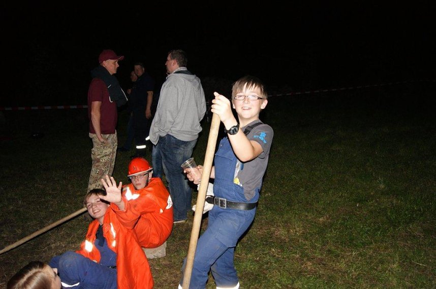 Pfingstfeuer in Obergebra - die Zweite