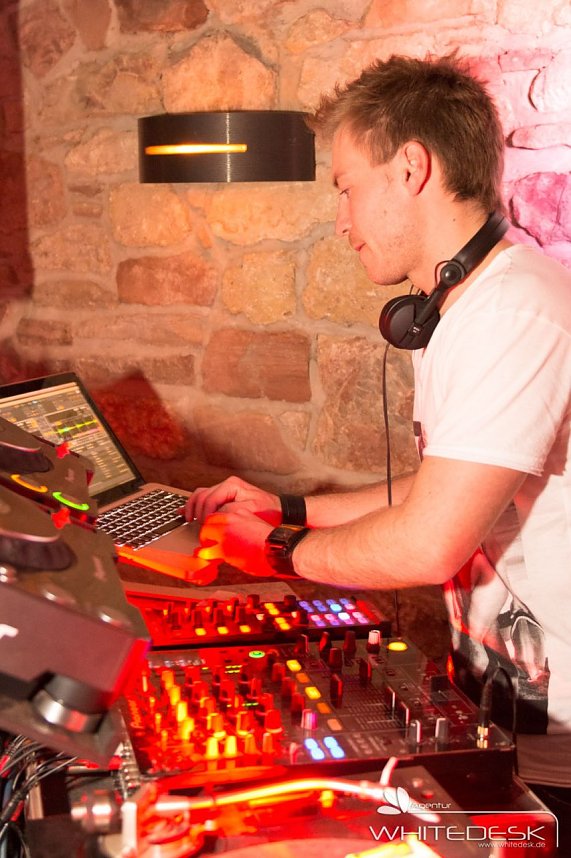 Electric-Birthday-Party im Nordh&auml;user Jugendclubhaus