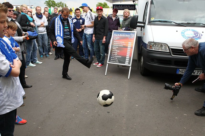 Torwandschie&szlig;en mit Olaf Thon