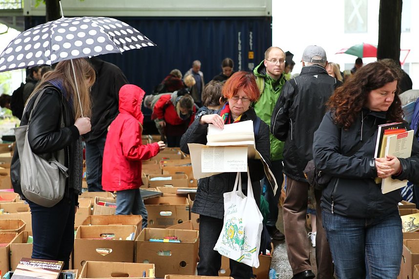 Trotz Regen gro&szlig;es Interesse