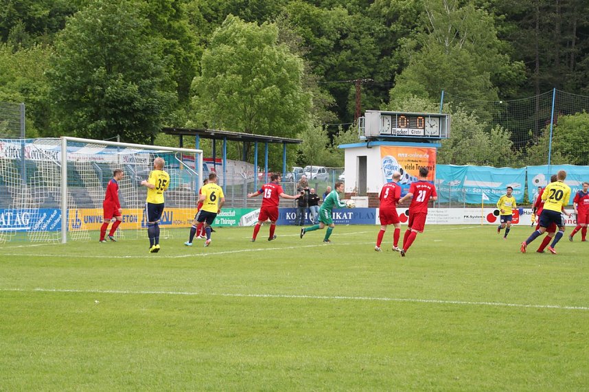 Die erste Halbzeit gegen den VfL Halle