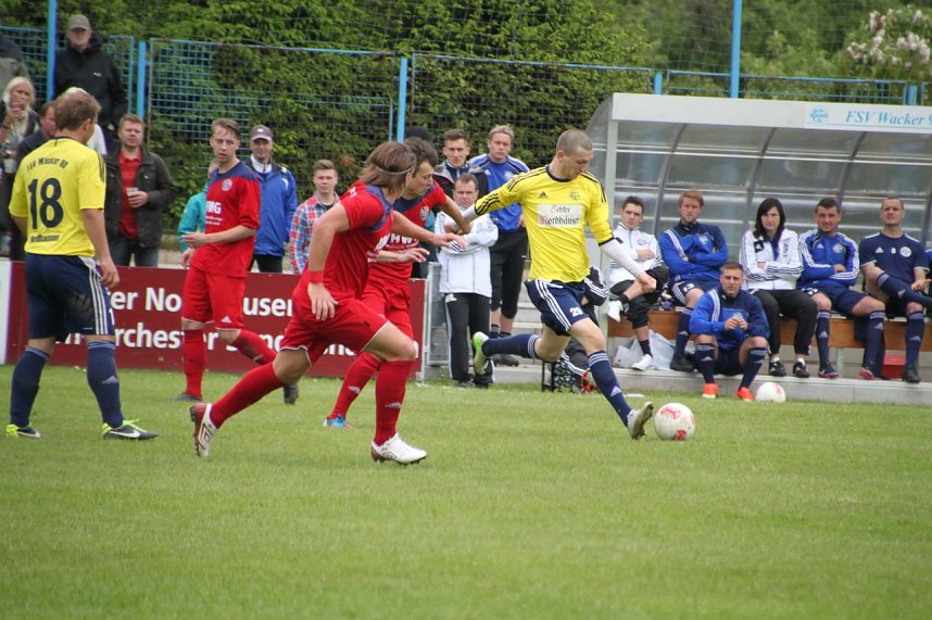 Die erste Halbzeit gegen den VfL Halle