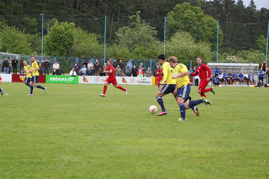 Die erste Halbzeit gegen den VfL Halle
