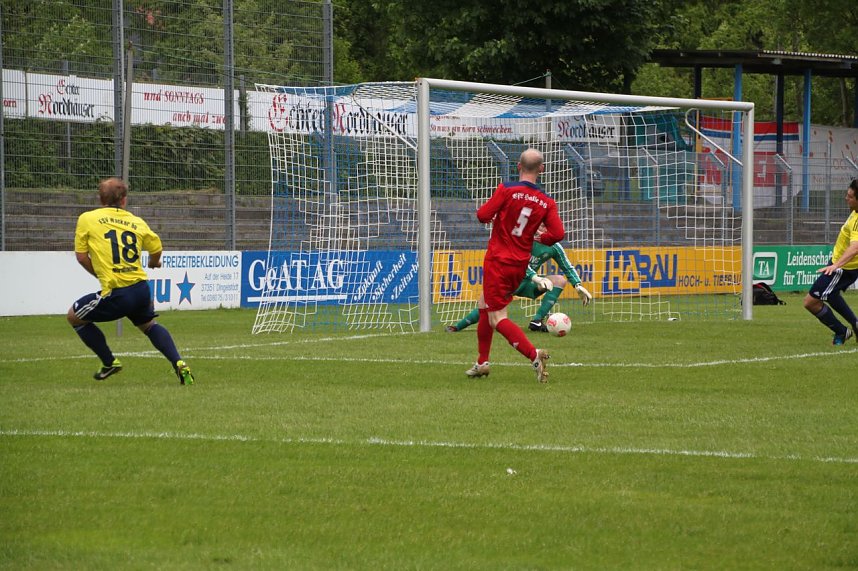 Die erste Halbzeit gegen den VfL Halle