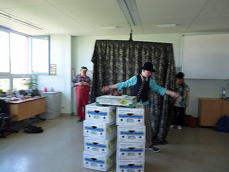 Schlossgeschichten im Zirkuszelt