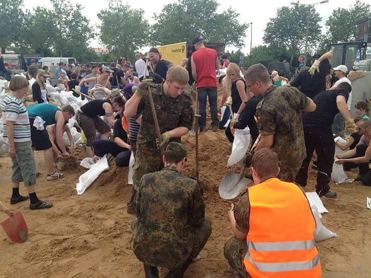 Sondersh&auml;user Soldaten im Einsatz