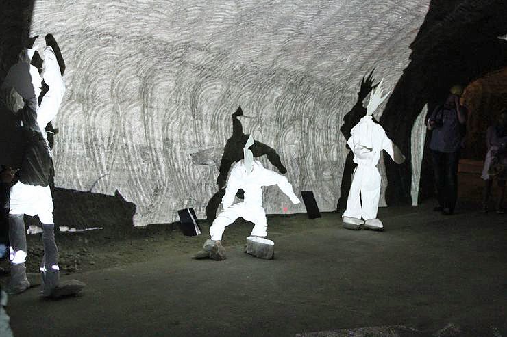 Lichtschau im Bergwerk