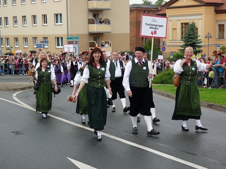 Gro&szlig;er Festumzug zum Th&uuml;ringentag