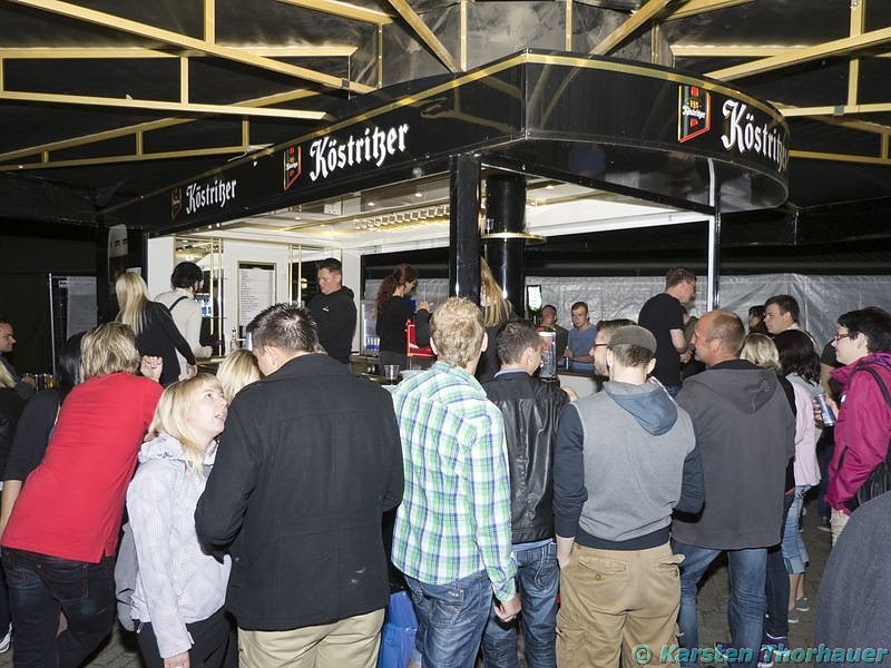 Party an der Schachtstra&szlig;e