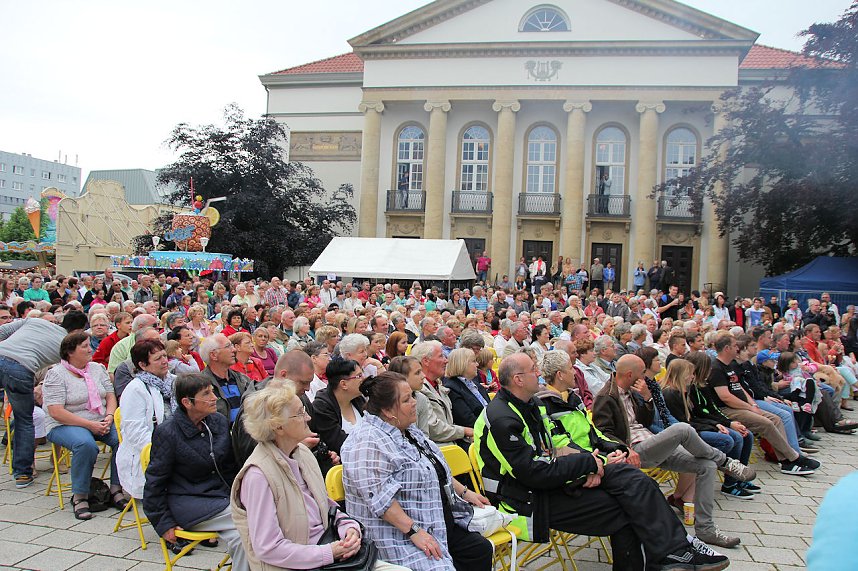 Zwischen zwei B&uuml;hnen unterwegs