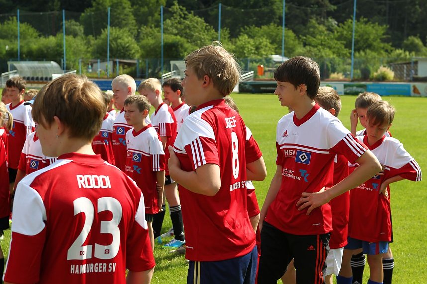 Tolles Erlebnis - die HSV-Fu&szlig;ballschule in Nordhausen