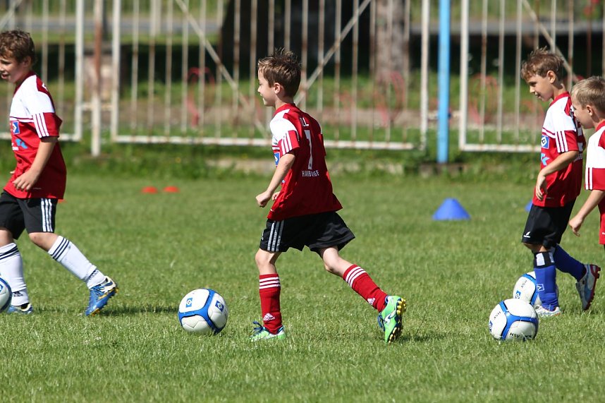 Tolles Erlebnis - die HSV-Fu&szlig;ballschule in Nordhausen