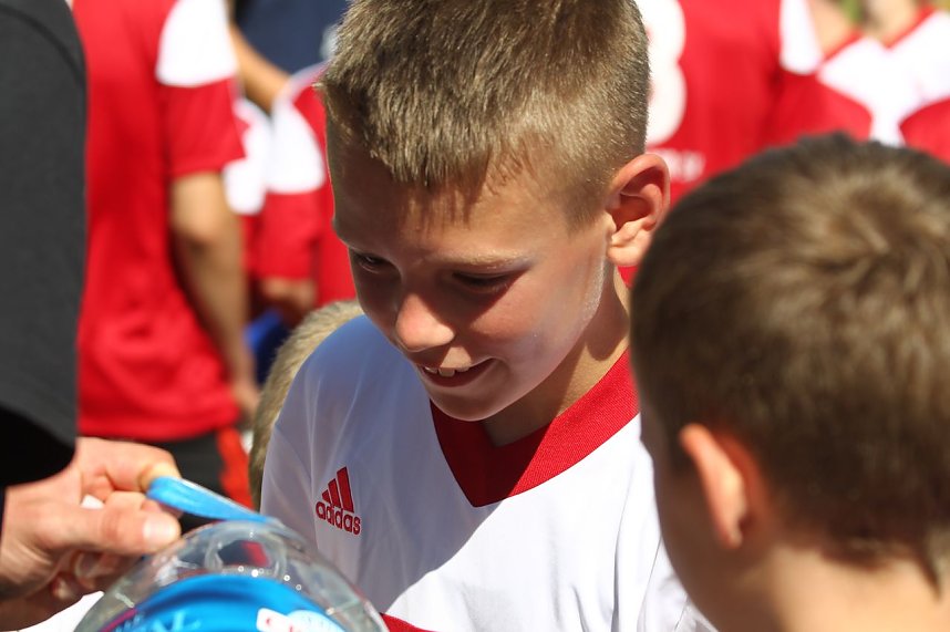 Tolles Erlebnis - die HSV-Fu&szlig;ballschule in Nordhausen