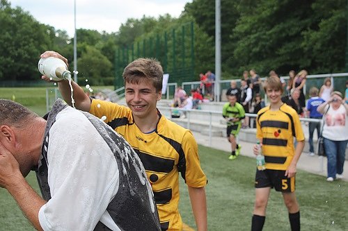 Aufgestiegen mit 13:0-Sieg